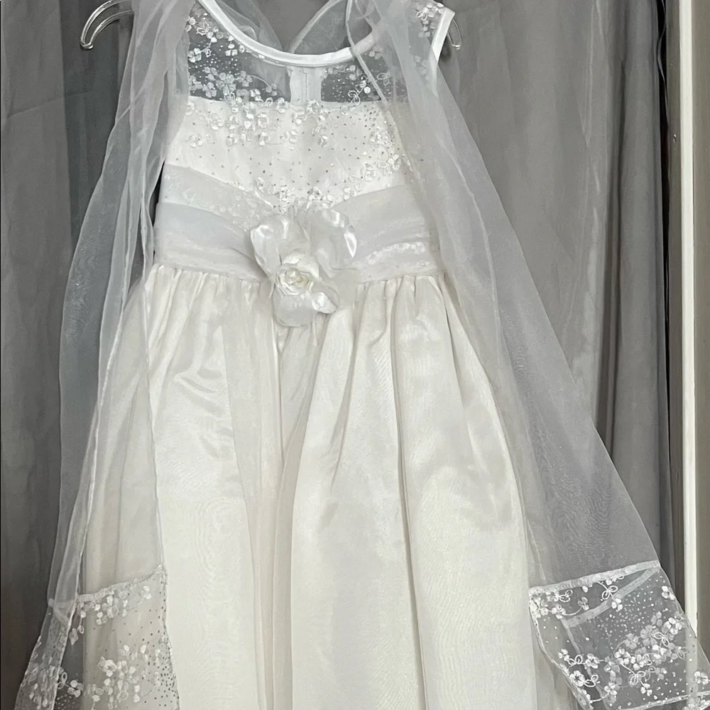 Girls Dress - Picture 2 of 4